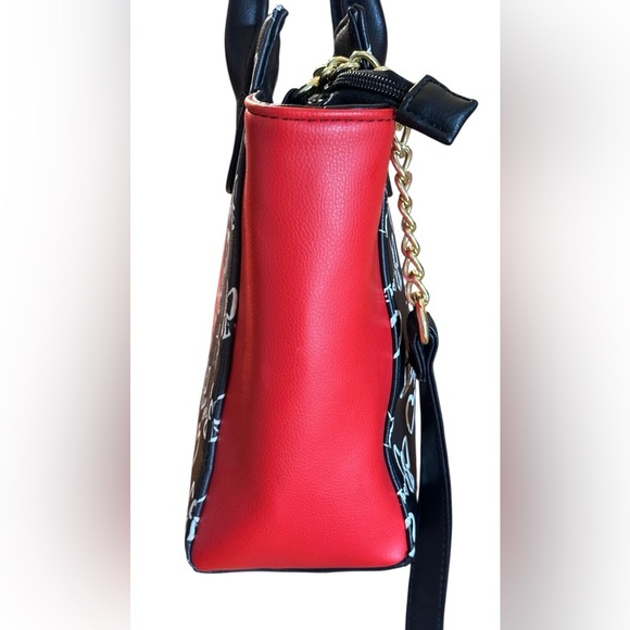 Betsey Johnson Shoulder Bag W Hearts & Bows Gold Chains On Crossbody Strap - Picture 16 of 16